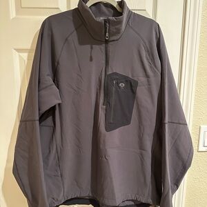 Mountain Hardware quarter zip jacket size XL
